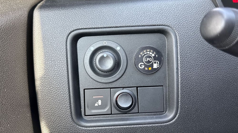 Dacia Duster usata a Treviso (17)