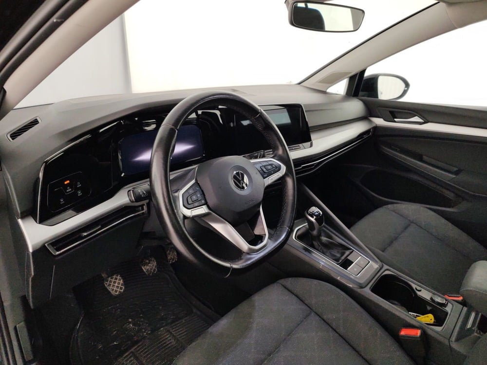 Volkswagen Golf usata a Massa-Carrara (7)