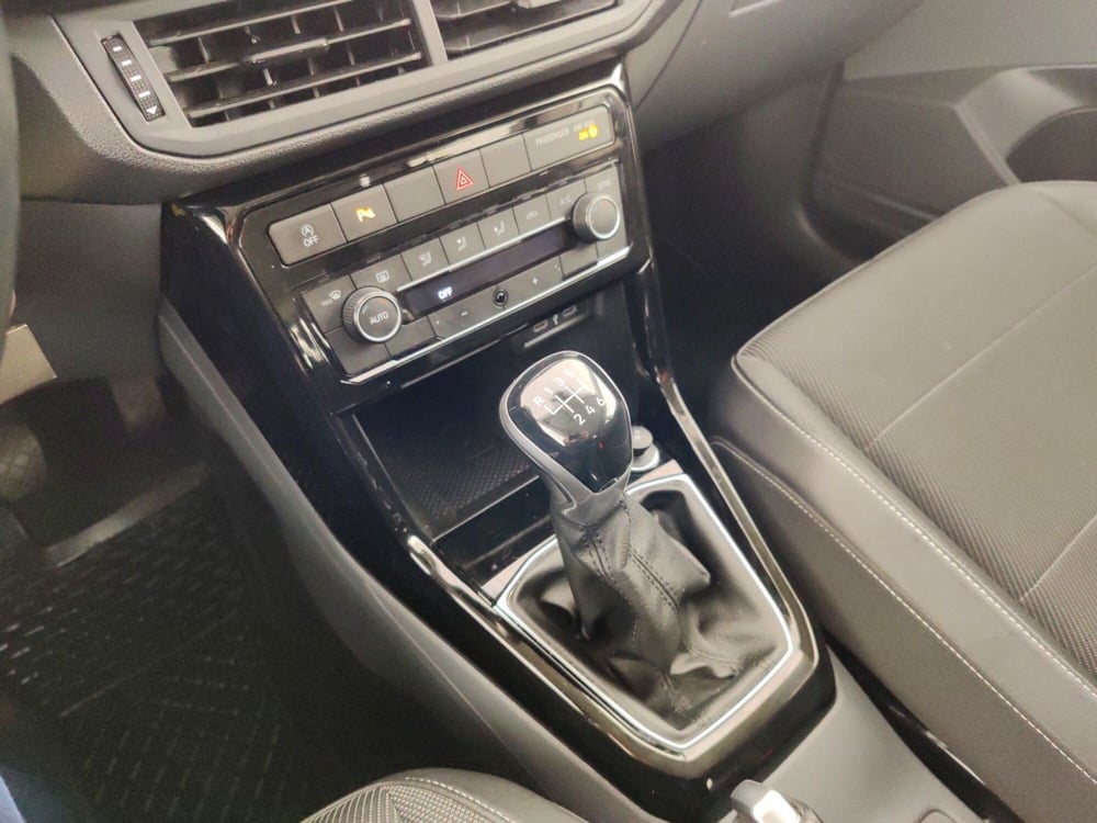 Volkswagen T-Cross usata a Massa-Carrara (11)