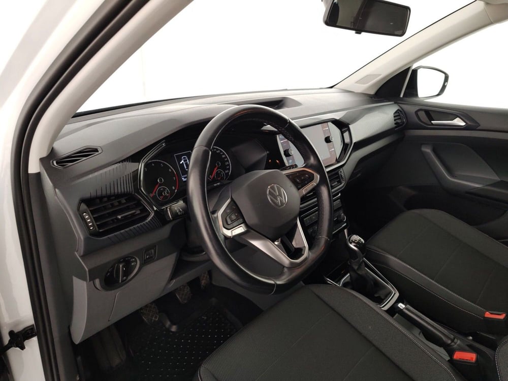 Volkswagen T-Cross usata a Massa-Carrara (8)
