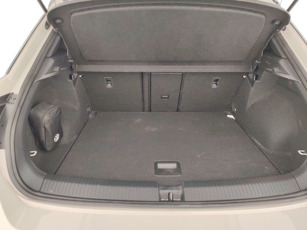 Volkswagen T-Roc usata a Massa-Carrara (16)