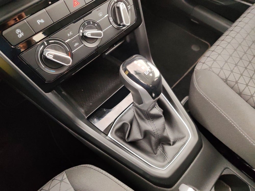 Volkswagen T-Cross usata a Massa-Carrara (12)