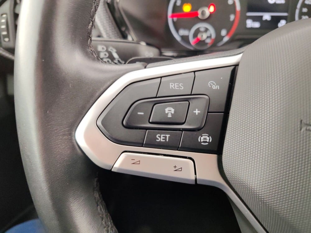 Volkswagen T-Cross usata a Massa-Carrara (15)