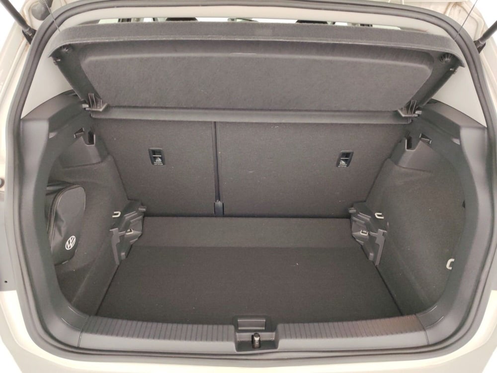 Volkswagen T-Cross usata a Massa-Carrara (17)