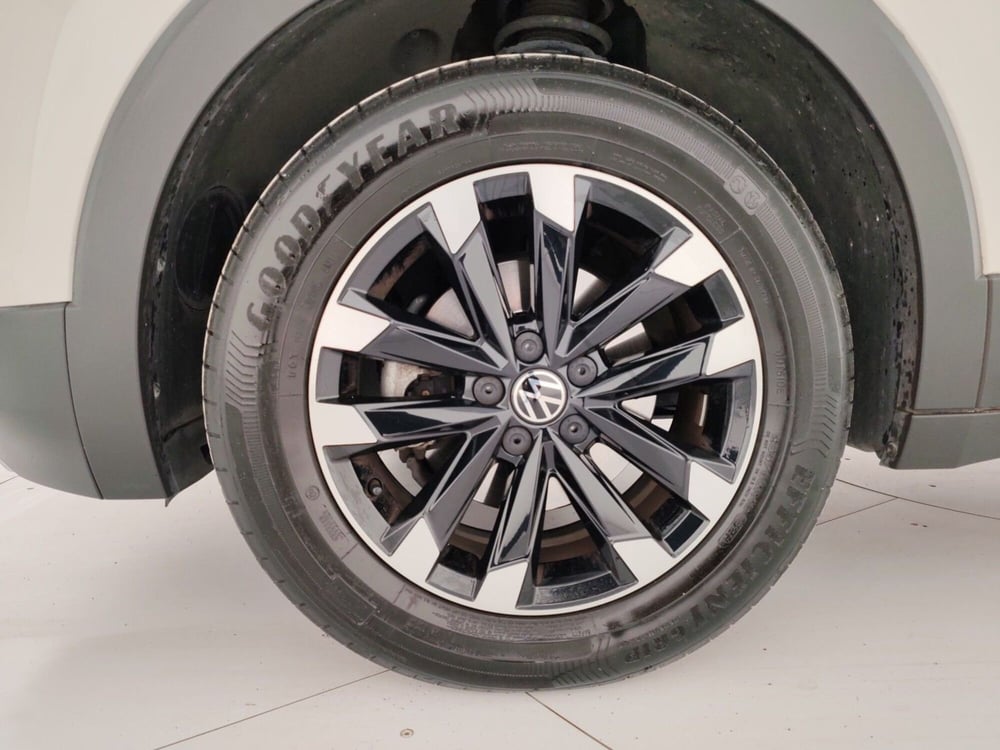 Volkswagen T-Cross usata a Massa-Carrara (6)