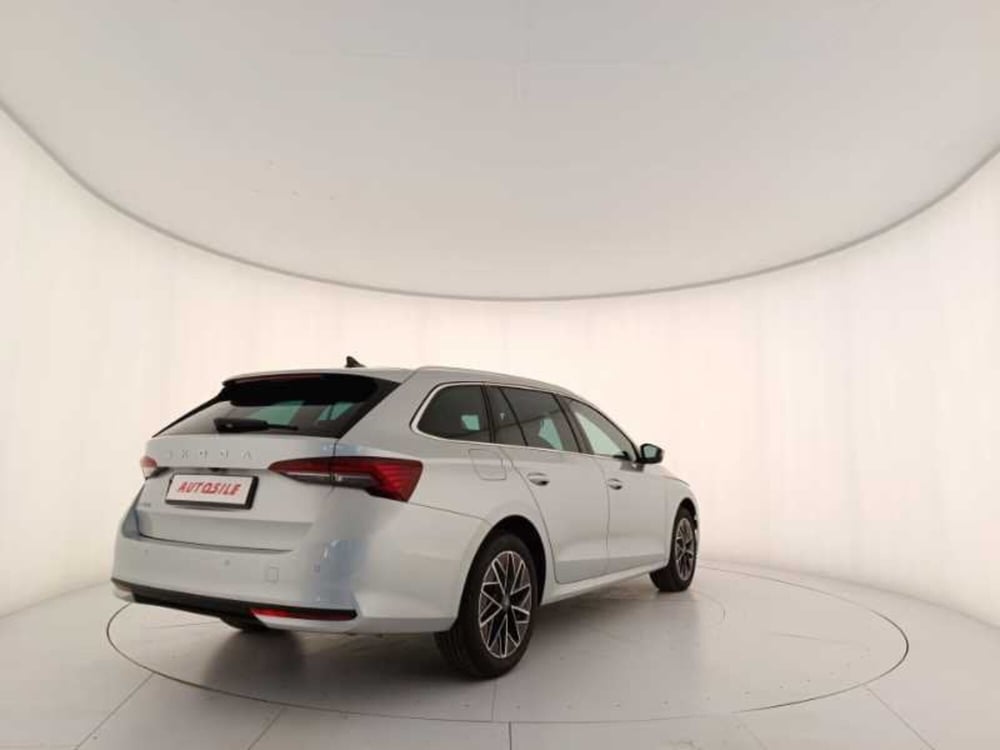 Skoda Octavia Station Wagon nuova a Treviso (6)