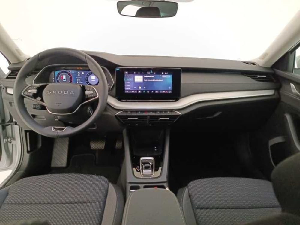 Skoda Octavia Station Wagon nuova a Treviso (9)