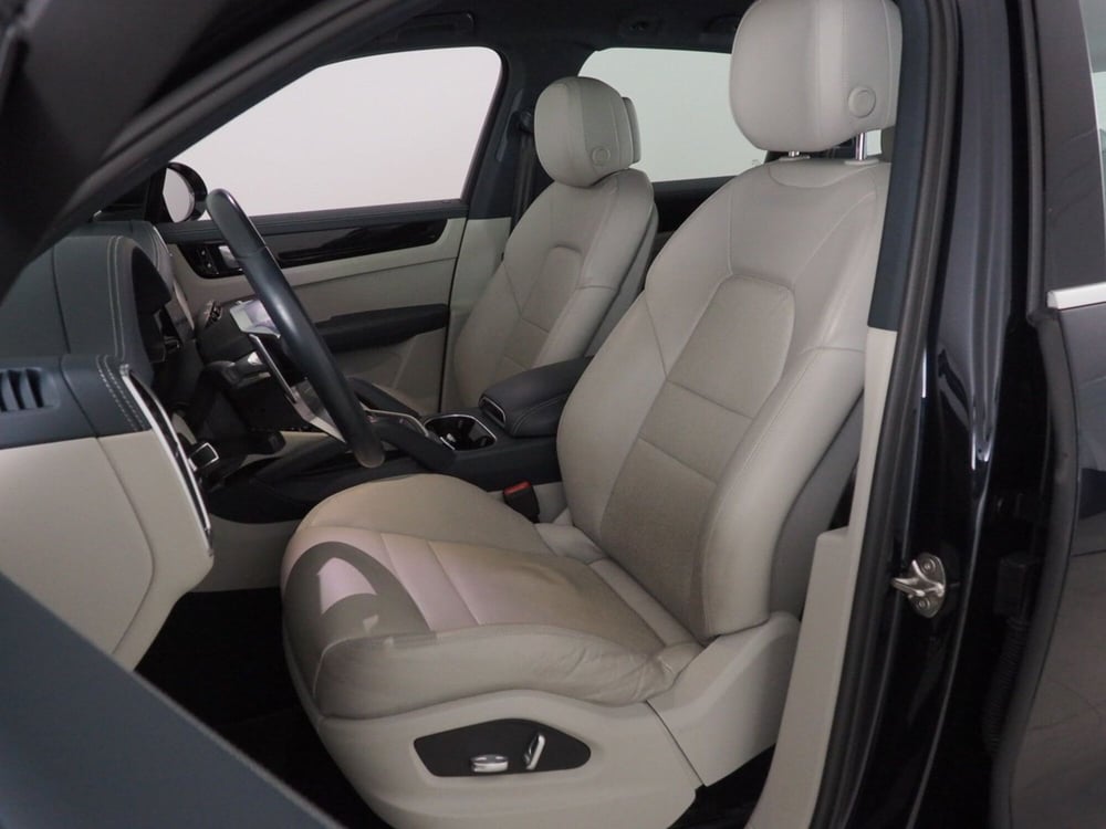 Porsche Cayenne usata a Palermo (12)