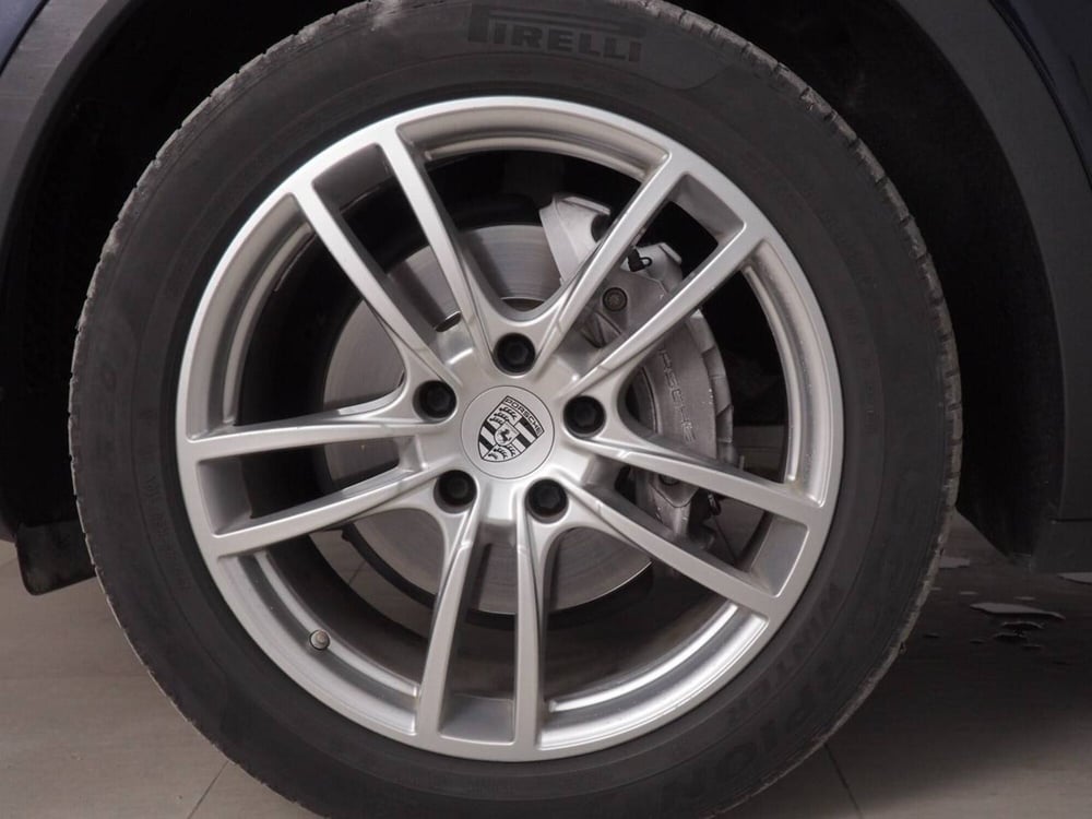 Porsche Cayenne usata a Palermo (15)