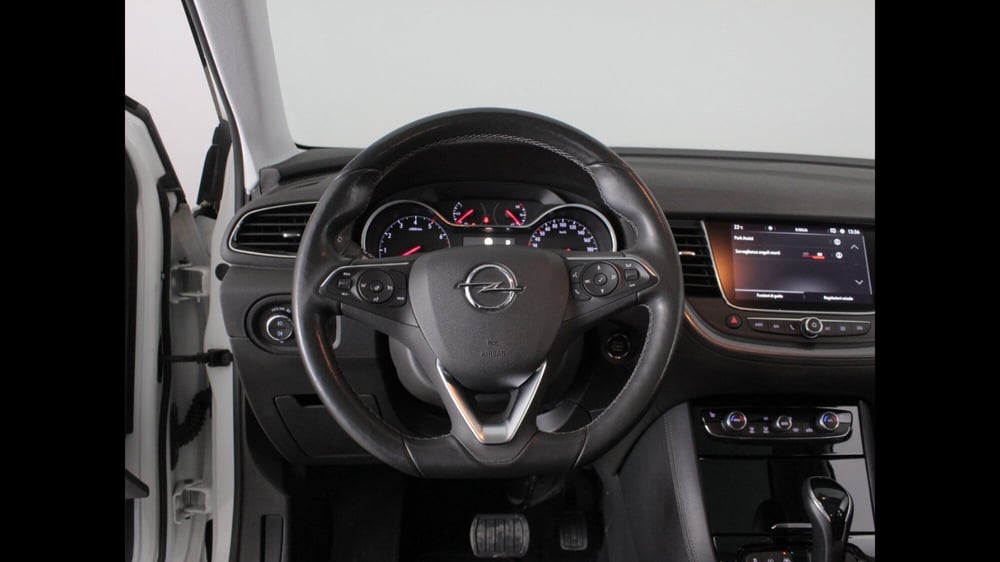 Opel Grandland usata a Palermo (9)