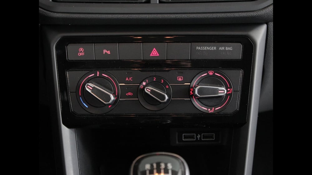 Volkswagen T-Cross usata a Palermo (18)