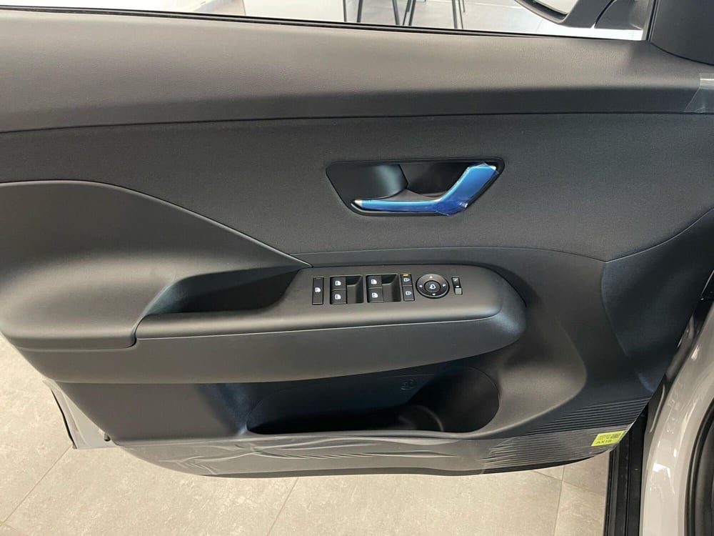 Hyundai Kona nuova a Cremona (8)