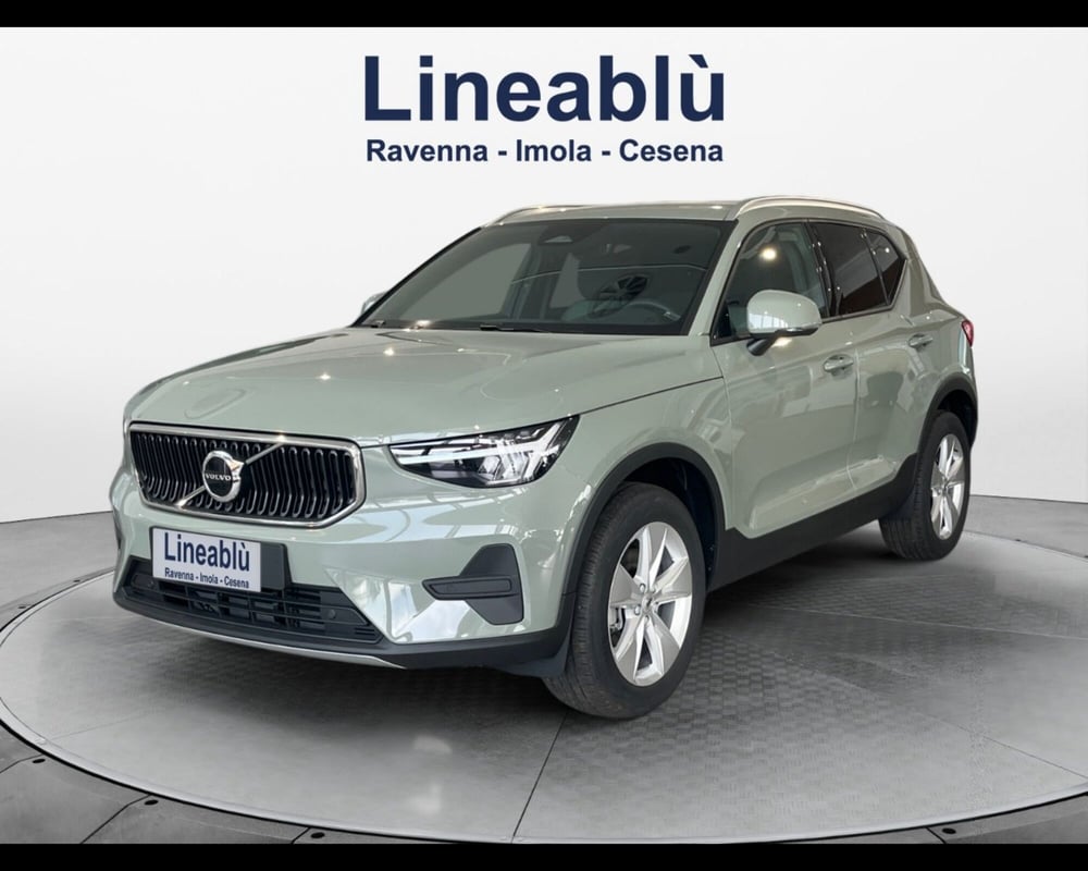 Volvo XC40 nuova a Ravenna