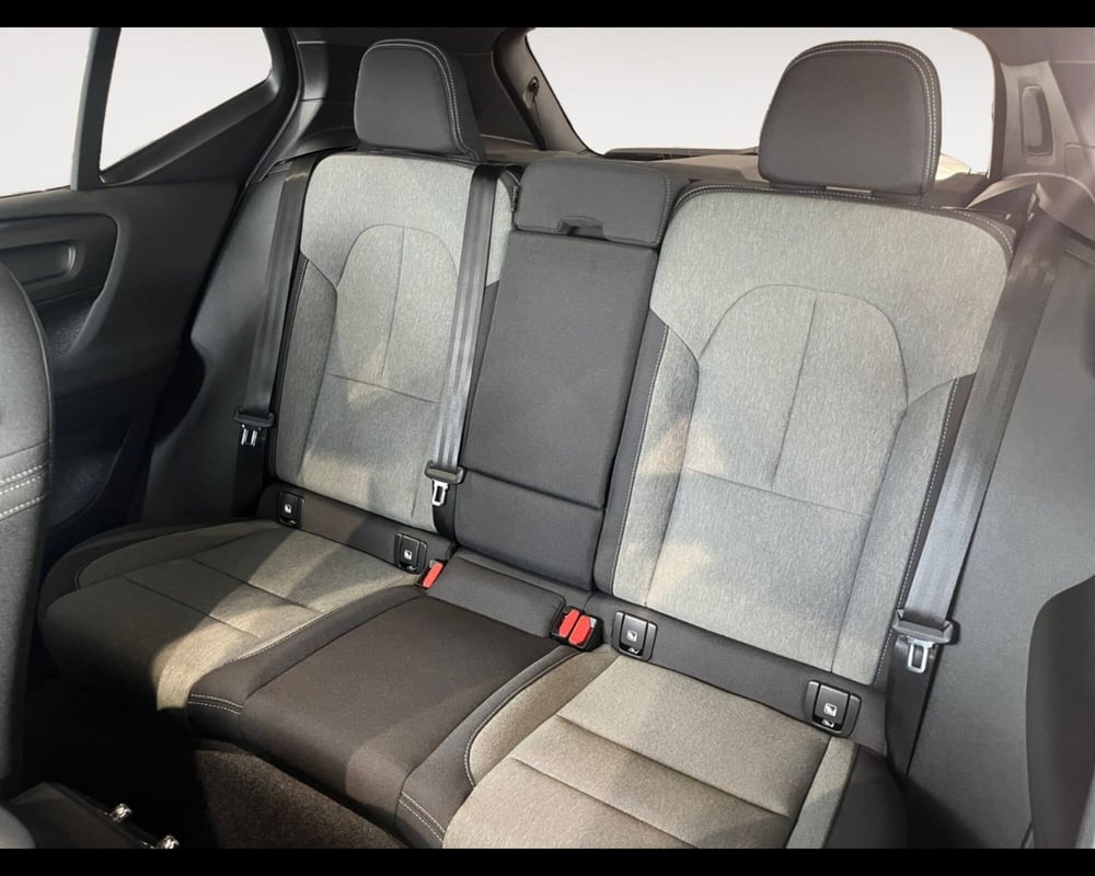 Volvo XC40 nuova a Ravenna (11)