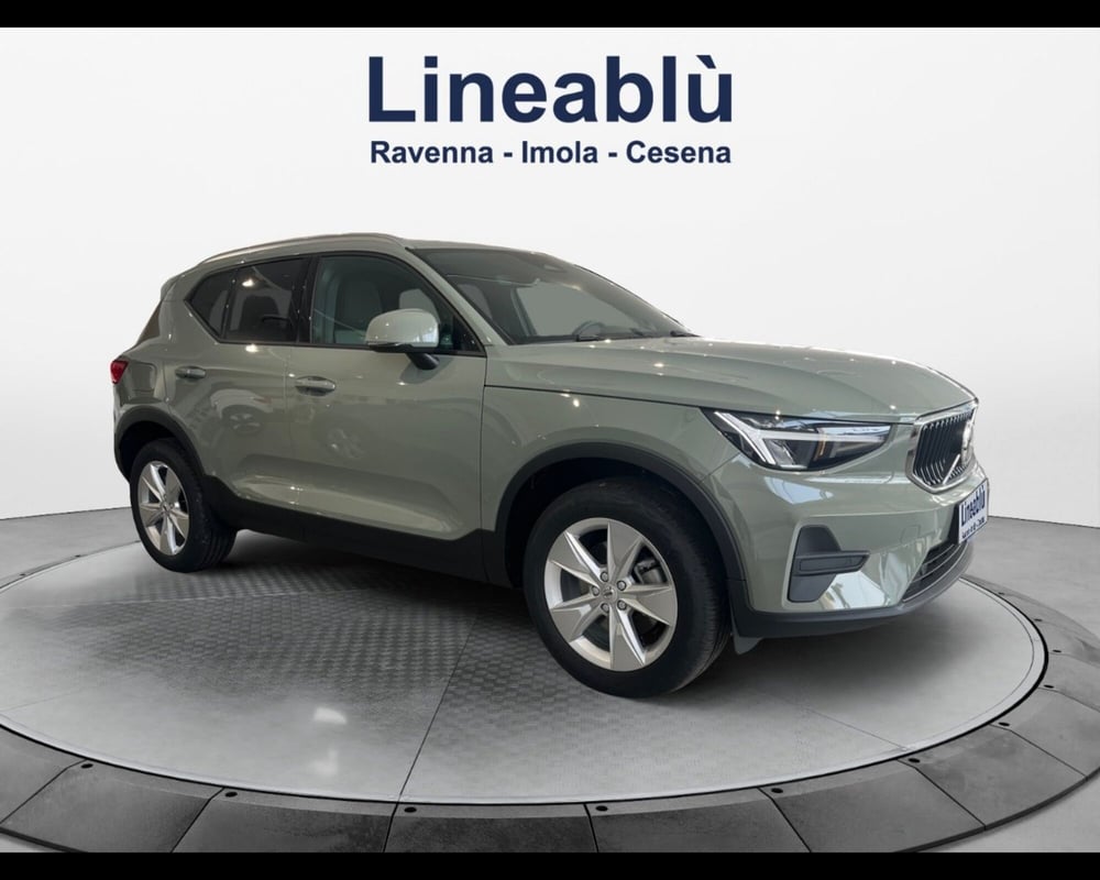 Volvo XC40 nuova a Ravenna (3)