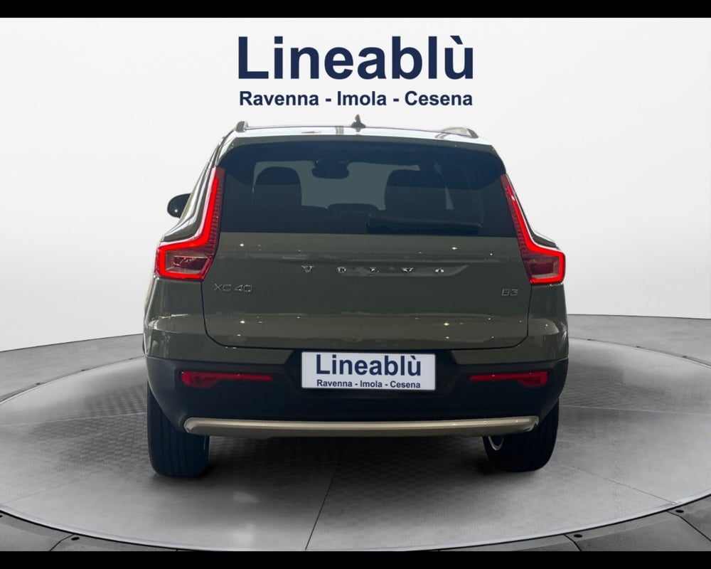 Volvo XC40 nuova a Ravenna (7)