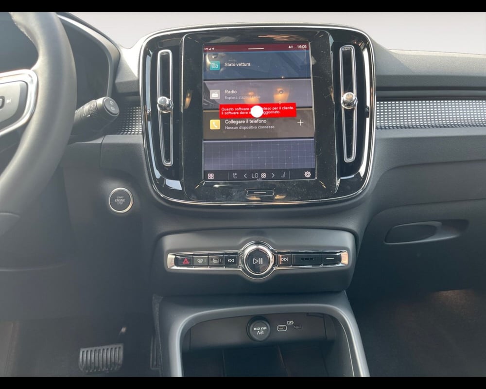 Volvo XC40 nuova a Ravenna (12)