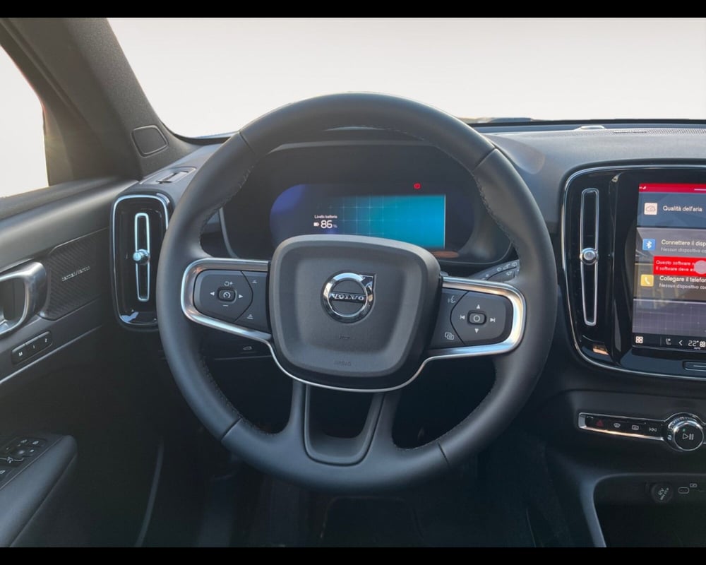 Volvo XC40 nuova a Ravenna (10)