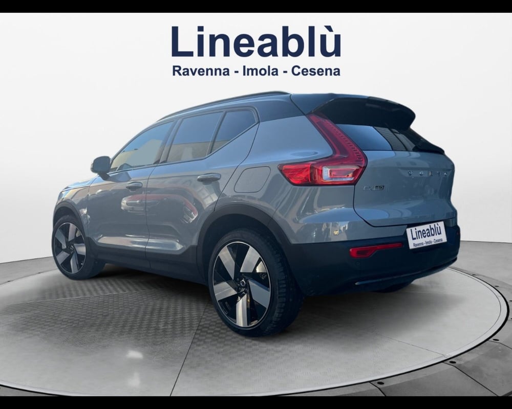 Volvo XC40 nuova a Ravenna (3)