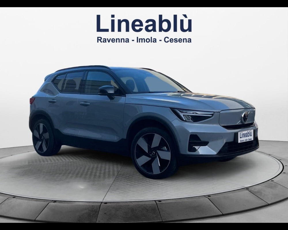 Volvo XC40 nuova a Ravenna (4)