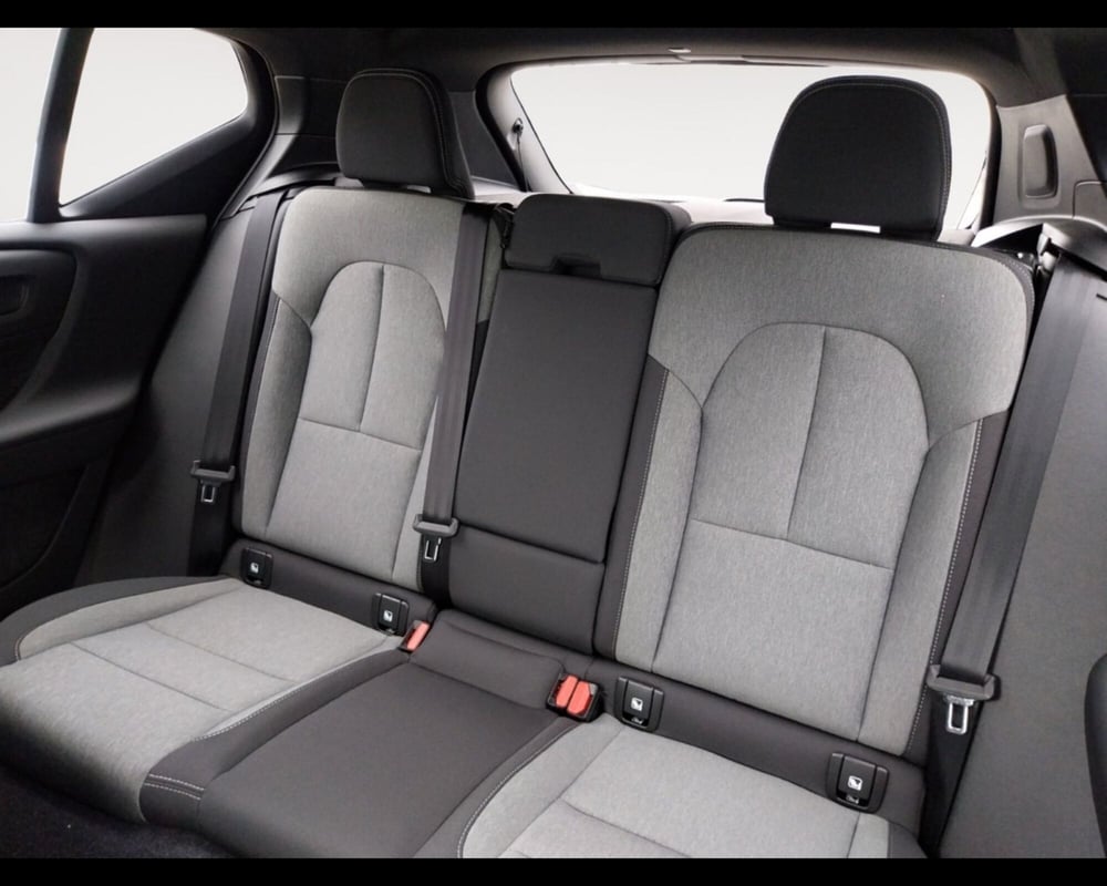 Volvo XC40 nuova a Bologna (14)