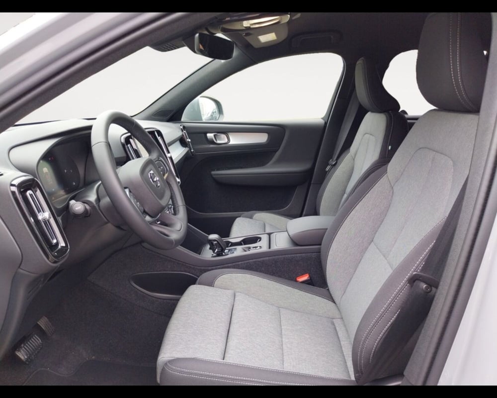 Volvo XC40 nuova a Bologna (9)