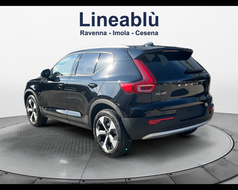 Volvo XC40 nuova a Bologna (3)