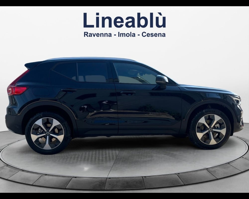 Volvo XC40 nuova a Bologna (8)