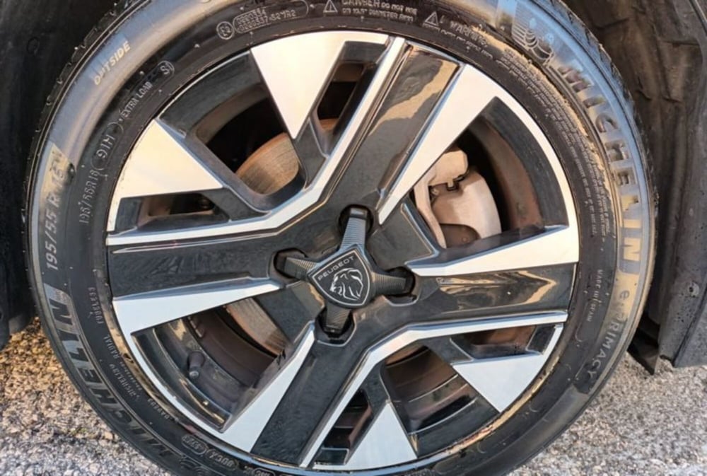 Peugeot 208 usata a L'Aquila (7)