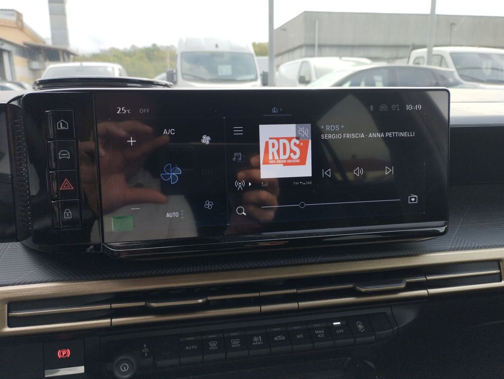 Lancia Ypsilon nuova a Frosinone (18)
