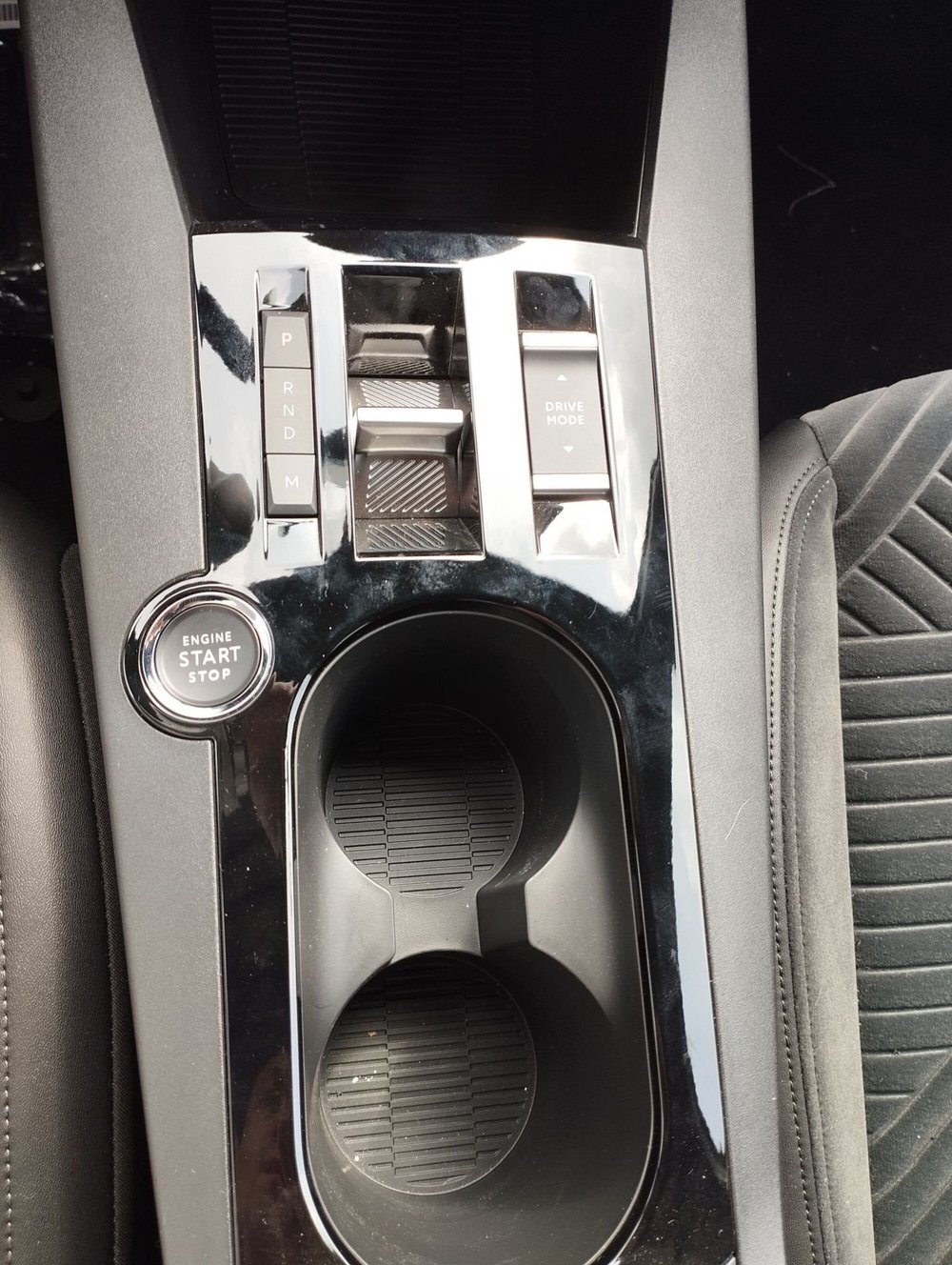 Lancia Ypsilon nuova a Frosinone (20)