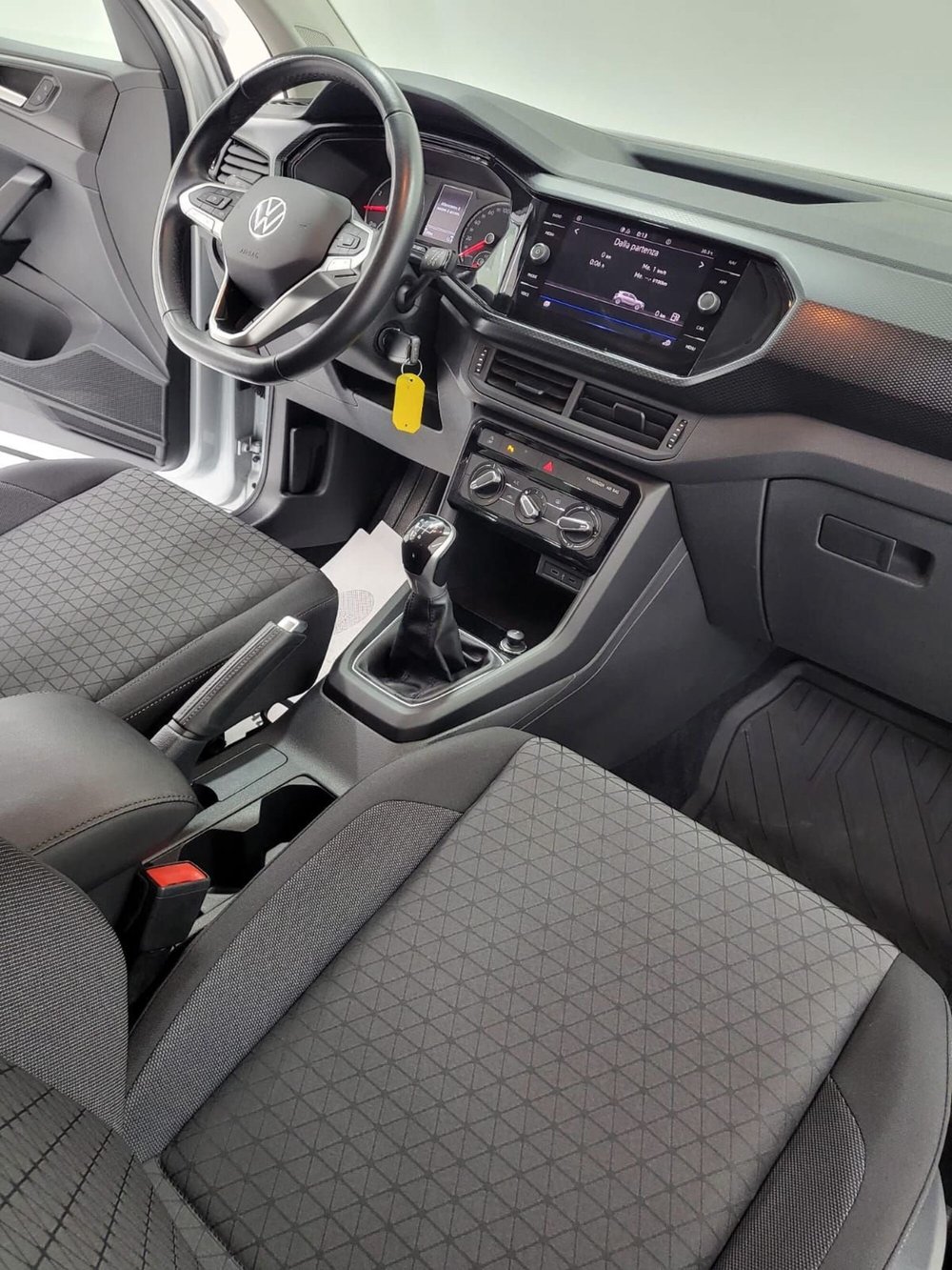 Volkswagen T-Cross usata a Catanzaro (11)