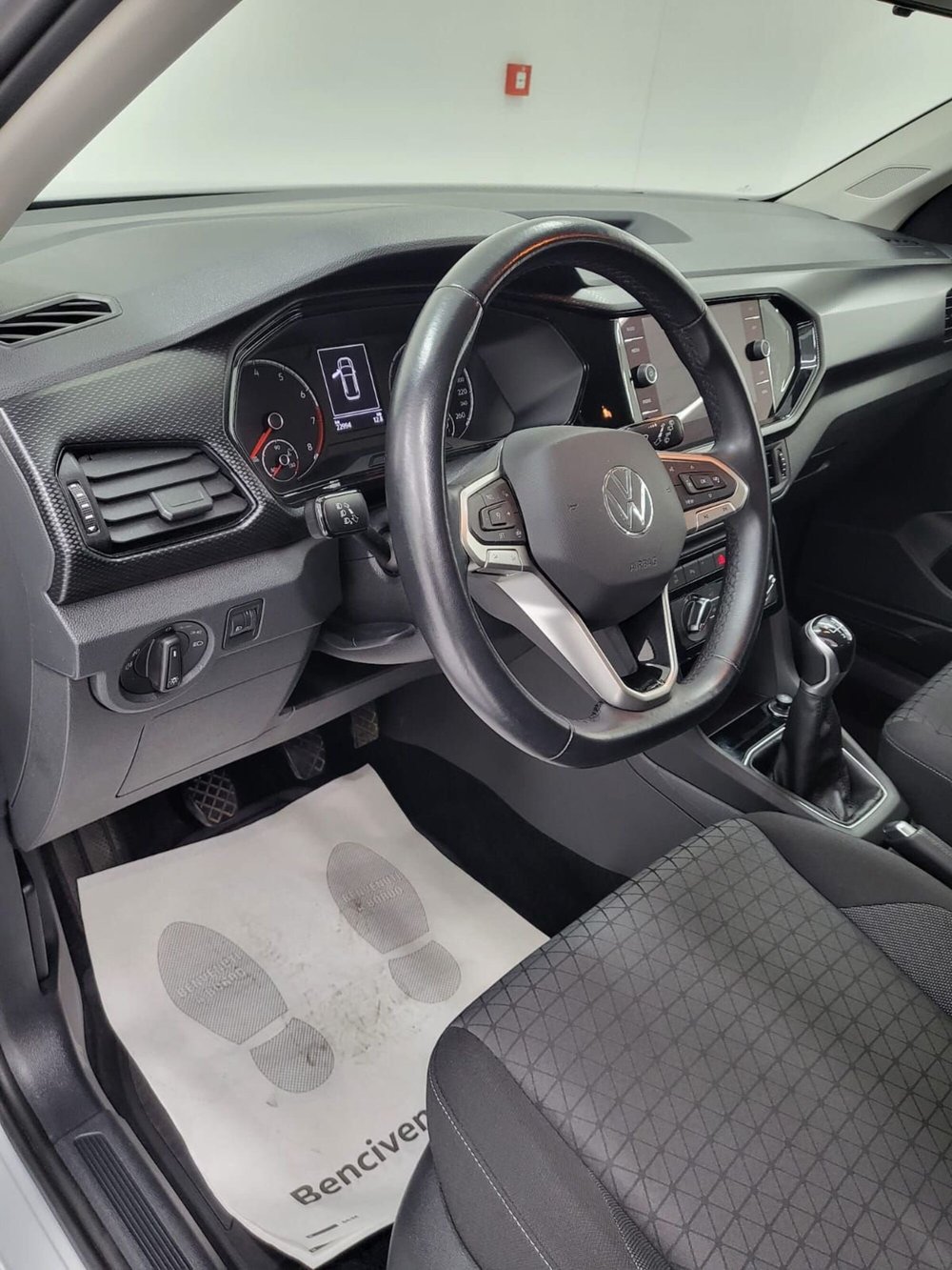 Volkswagen T-Cross usata a Catanzaro (17)