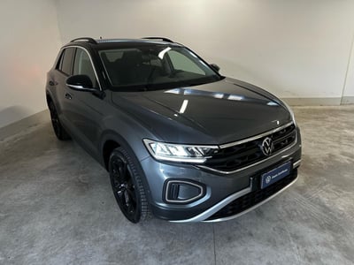 Volkswagen T-Roc 2.0 tdi Life 150cv dsg del 2022 usata a Avezzano