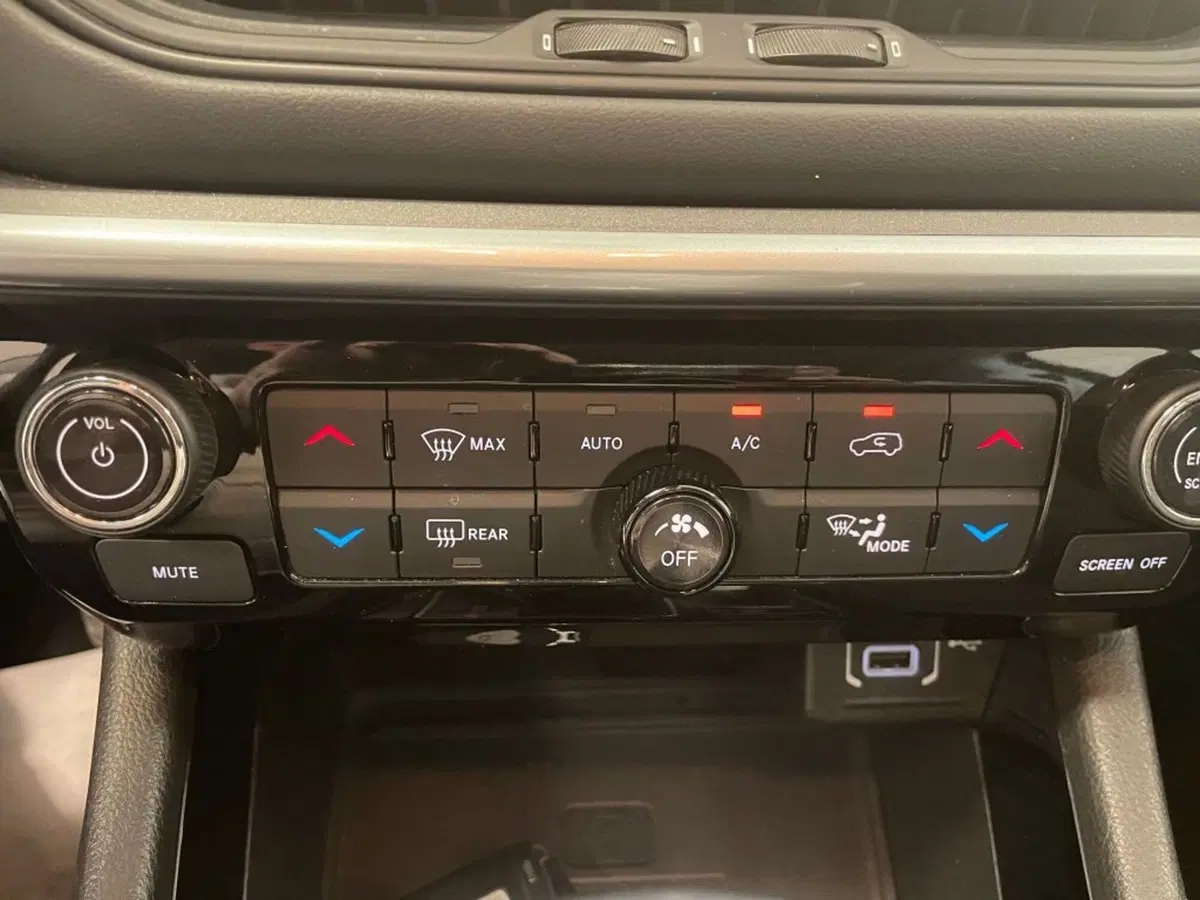 Jeep Compass usata a Palermo (6)