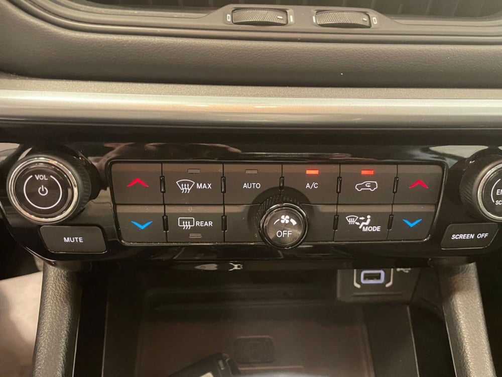 Jeep Compass usata a Palermo (6)