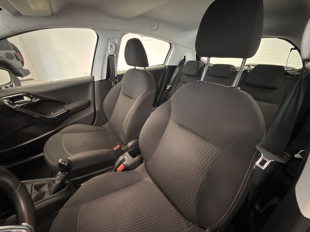 Peugeot 208 usata a Palermo (8)