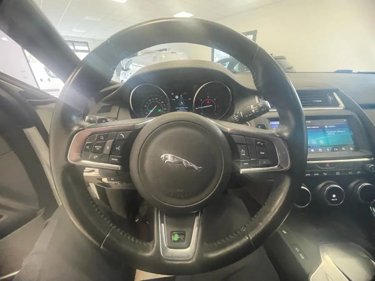 Jaguar E-Pace usata a Palermo (7)