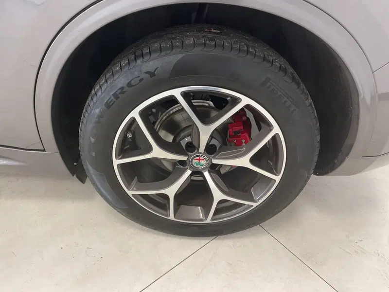 Alfa Romeo Stelvio usata a Palermo (5)