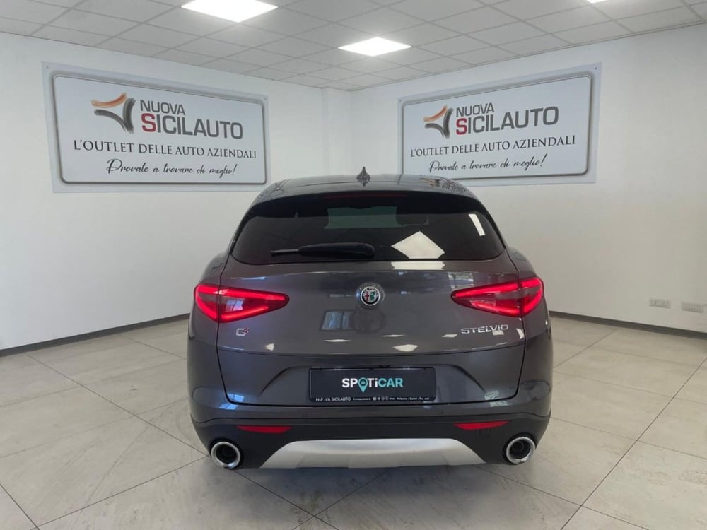 Alfa Romeo Stelvio usata a Palermo (7)