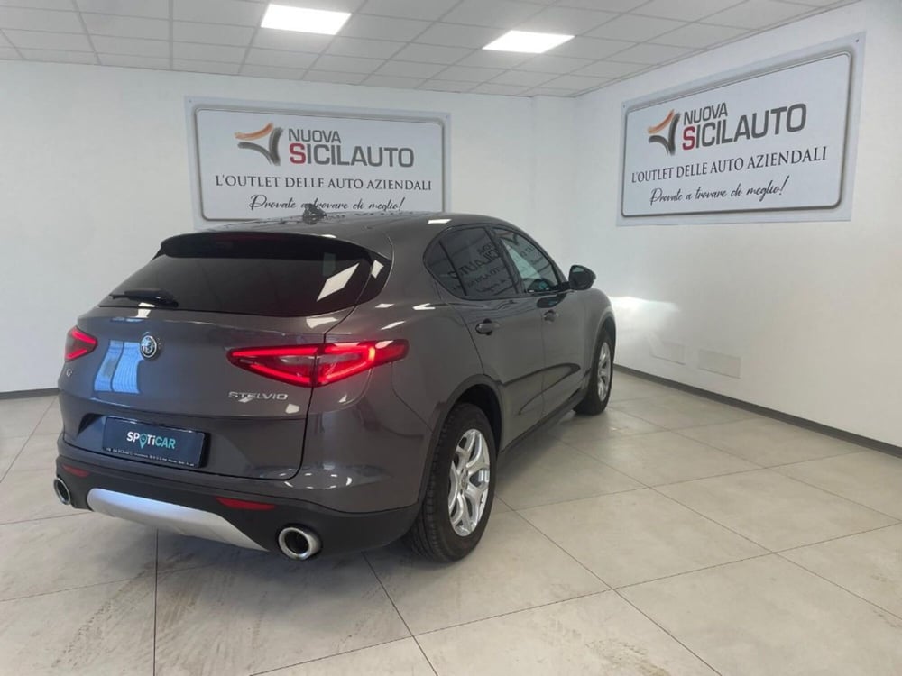 Alfa Romeo Stelvio usata a Palermo (8)
