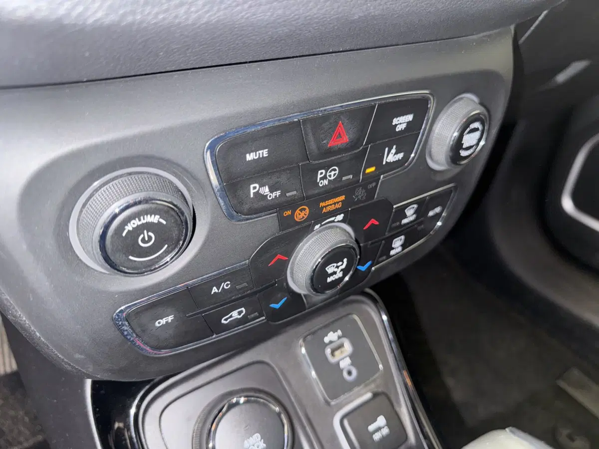 Jeep Compass usata a Palermo (14)