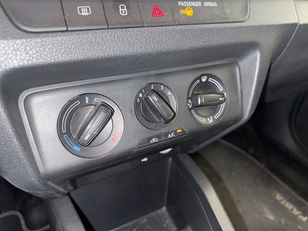 Skoda Fabia usata a Palermo (12)