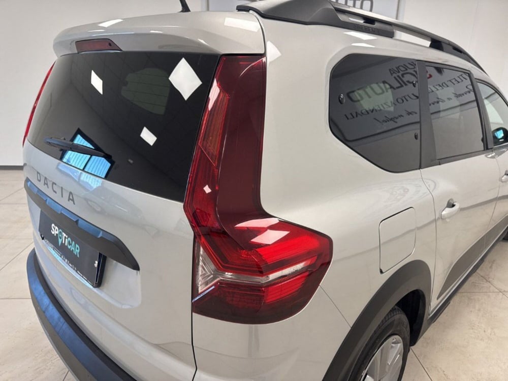 Dacia Jogger usata a Palermo (13)