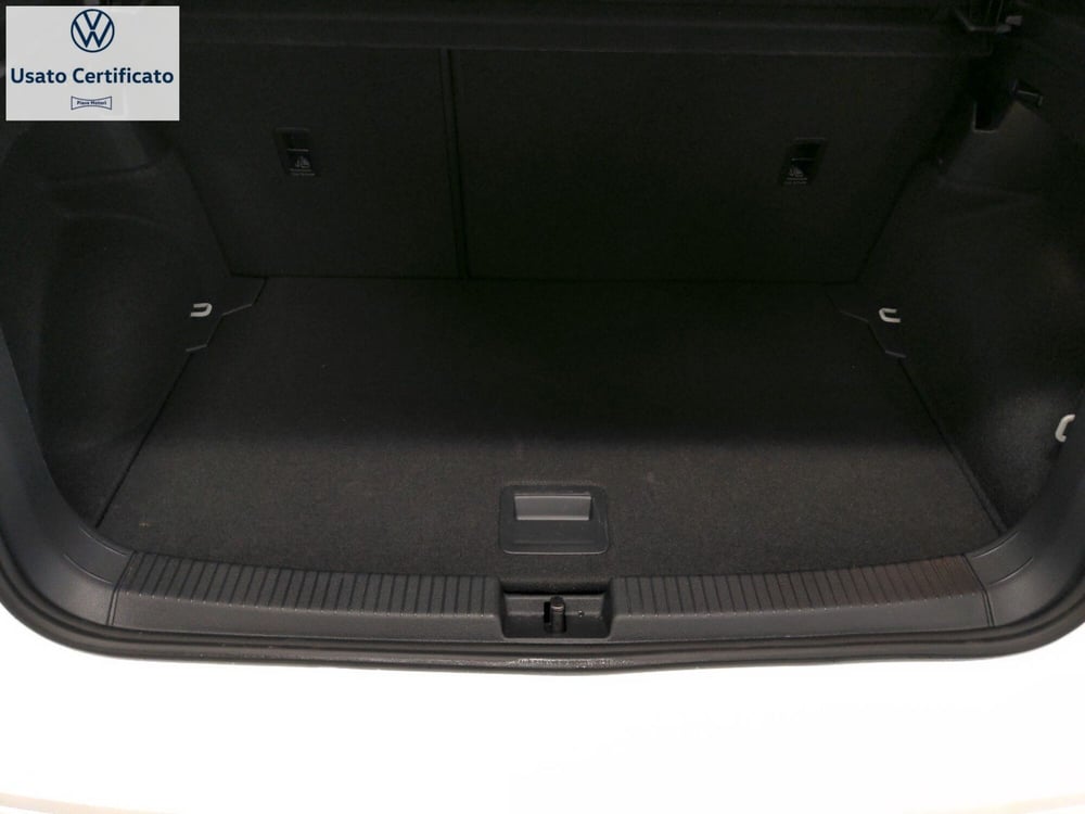 Volkswagen T-Cross usata a Genova (9)