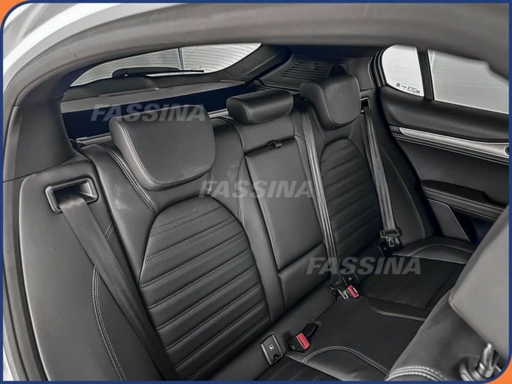 Alfa Romeo Stelvio usata a Milano (12)