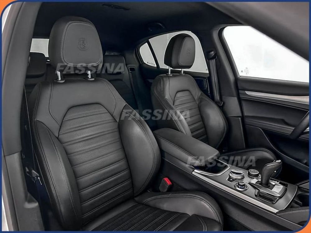 Alfa Romeo Stelvio usata a Milano (13)