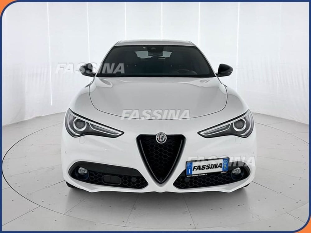 Alfa Romeo Stelvio usata a Milano (2)
