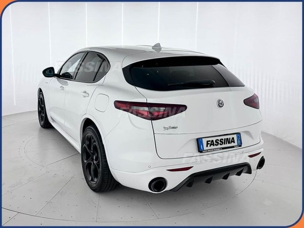 Alfa Romeo Stelvio usata a Milano (4)