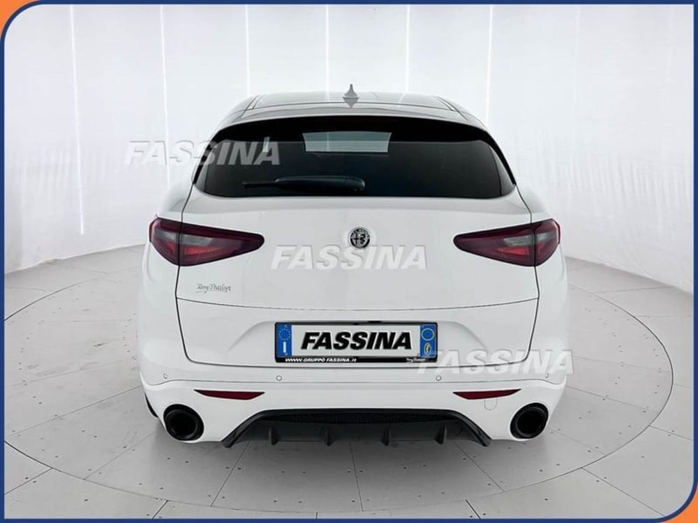Alfa Romeo Stelvio usata a Milano (5)